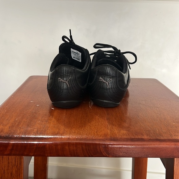 Puma shoes - Picture 3 of 8